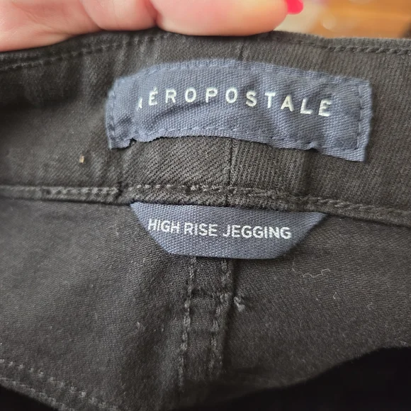 Aeropostale Black Distressed Skinny Jeans - Picture 7 of 8